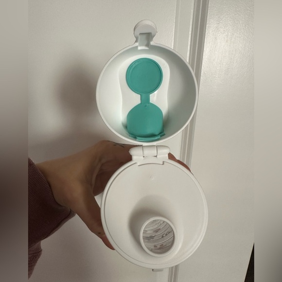 Disney Epcot 2020 Flower & Garden Festival Tervis Sport Tumbler 20-Oz - Picture 5 of 9